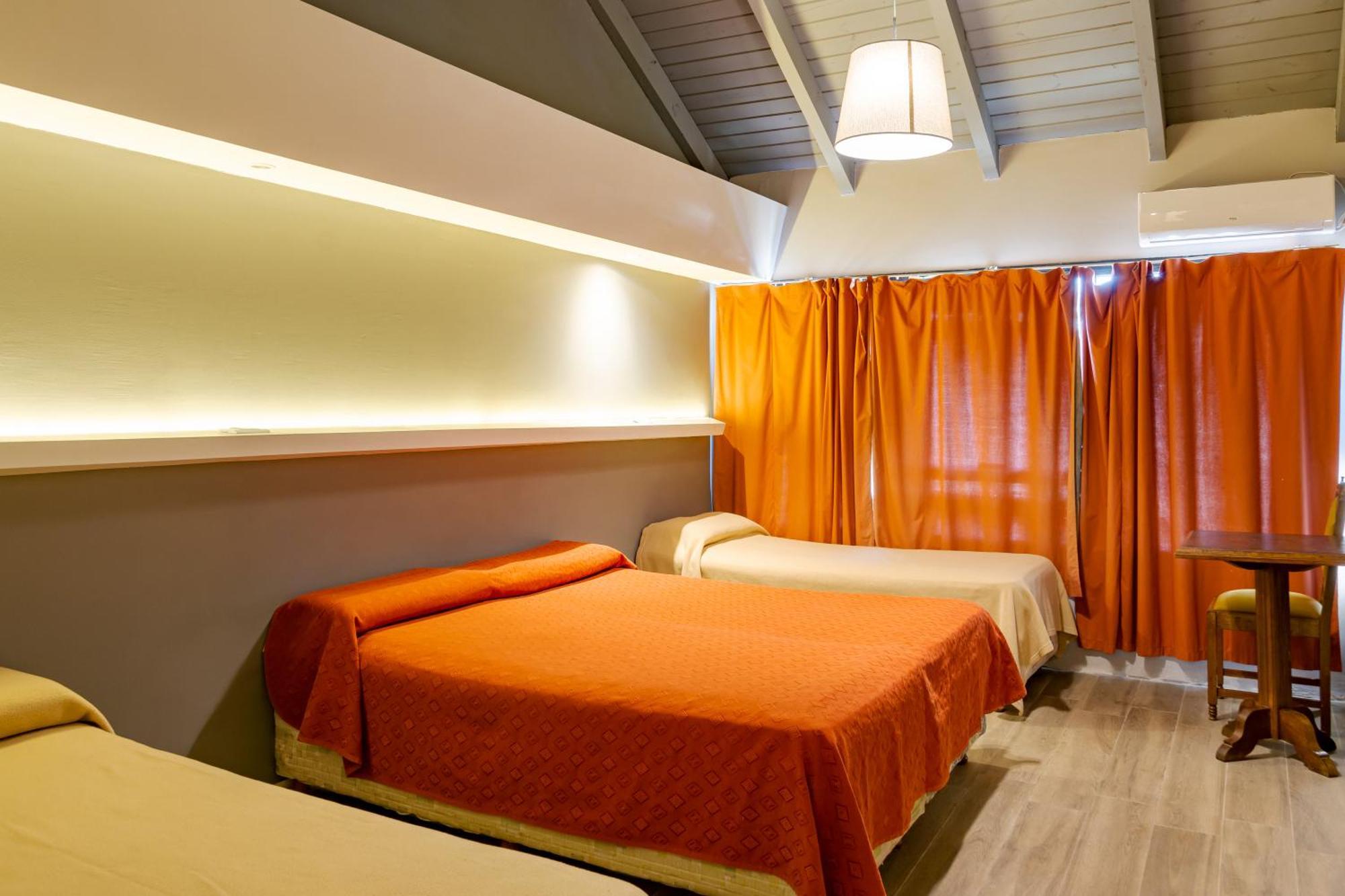Hotel El Condado Villa Carlos Paz Kültér fotó